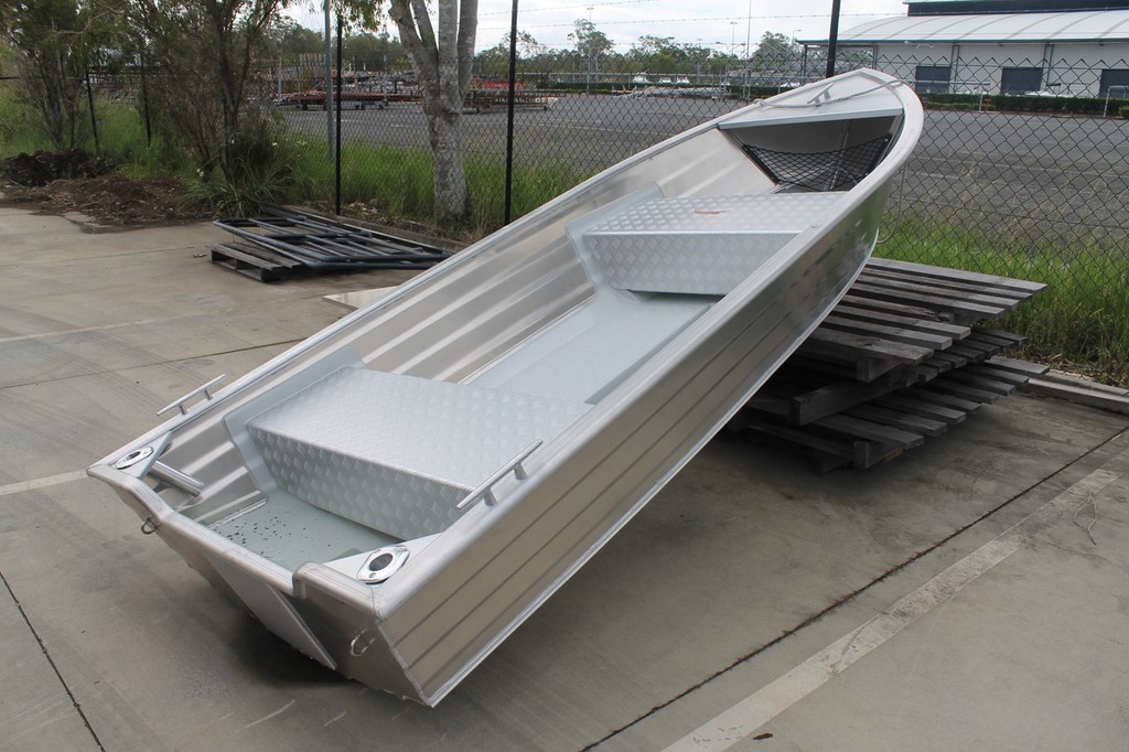 Aluminium boat © Jeni Bone